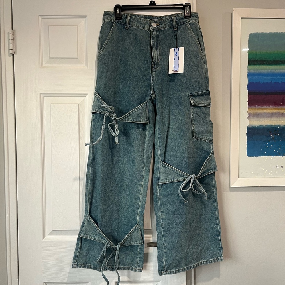 Women's Cider Denim Mid Rise Solid Bowknot Pocket Wide Leg Jeans - Picture 2 of 4